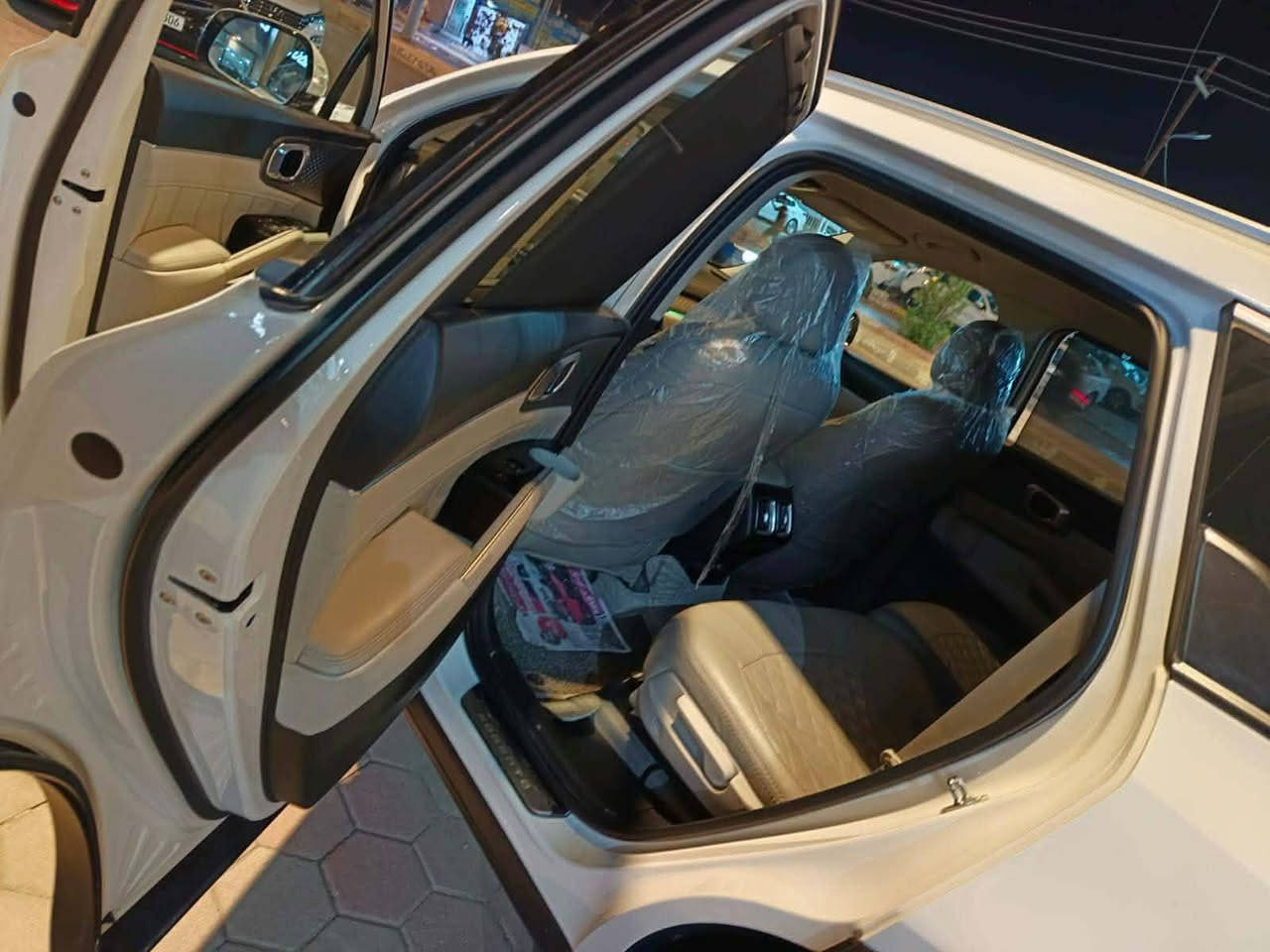 سورنتو موديل ٢٣
رقم أربيل تحويل مباشر 

٦سلندر ٧راكب 

كير ماوس 

كراسي كهرباء 

صندوك كهرباء 

بصمه تشغيل وبصمة أبواب 

تشغيل عن بعد هندبريك بصمة 
كير ومحرك كفاله عامه 

سياره جديده 
استخدام شخصي 

ماشيه ٨٥

سعره ٢٦٥$

العنوان الرمادي 

مركز المدينه


**إذا كنت صاحب هذا الإعلان وتريد حذفه لأي سبب، رجاءا أرسل رسالة إلى الدعم الفني**
