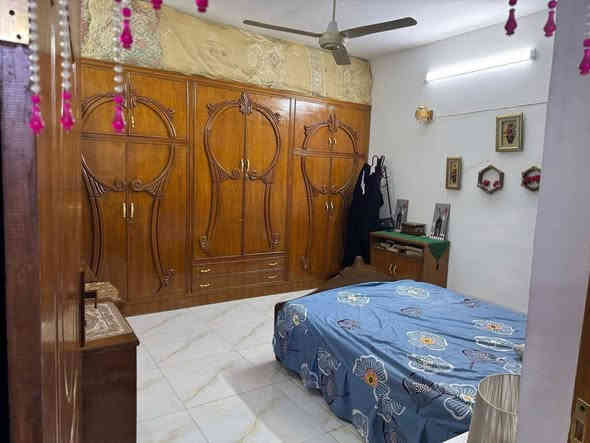 السلام عليكم  بيت منطقه الدوره البوعيثه طابوزراعي سند٢٥ مساحه 100 متر ع شارع تجاري مجمع ابراج الفرح بشارع صيدليه السنبله باسمي مباشر تنازل بشركه ودافع خدمات بيت مرتب ومايحتاج إله كلشي طابق واحد واجهه 7 و70 طابق واحد مدخلين صاله ومطبخ وغرفه نوم وبيتونه ومنور وحمام السعر ٩٥ مليون وبي مجال الاتصال ع الرقم ***********
