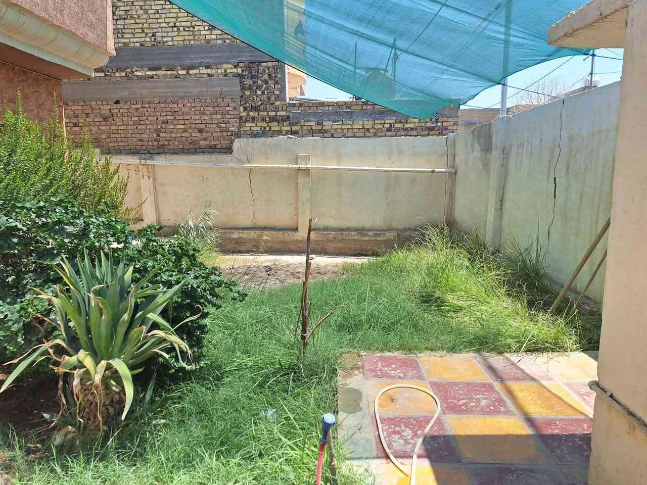 تنضيف الحديقه بصوره وعمل جيد جدا وشغل مرتب قبل الشغل وبعد الشغل هذا شغنه بابل متواجد حاليا ***********بي واتساب
