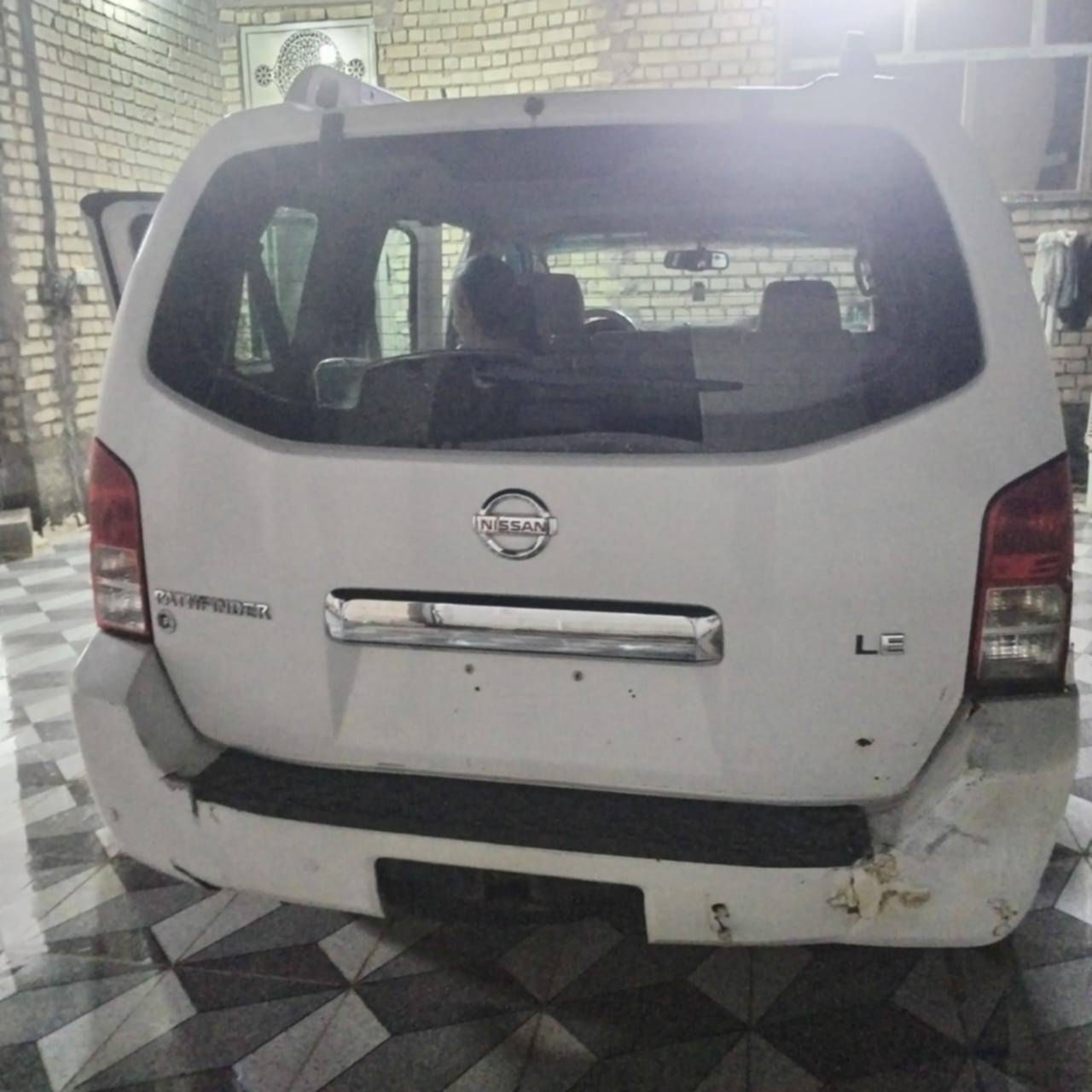 للبيع نيسان باي فندر ادوات ادوات 
عاليه السياره 
عائليه السياره عوزها حداديه السعر 45 وبيها مجال مكان سامرا بلد 
لزيادة التافصيل اتصال 
***********
