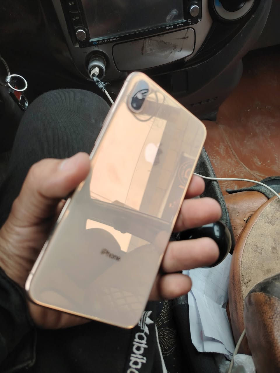 ايفون xs max كبس مابدل شي 
تفاصيل ب صوره 
بطاريه 75
ذاكره 256
تك سيم 
سعر 225
 *********** واتساب 
*********** اتصال
