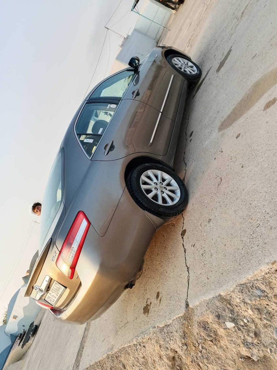 السلام عليكم.. للبيع كامري
ويرهم مراوس) 2011 خليجي 
رقم دولي السليمانية 
مواصفات السيارة معروفة 
مكينة 2.400 بيها رش خليجي مكانات 
حساسات امامي خلفي 
كشن امامي كهرباء 
تحكم ستيرن 
تبريد قطعتين

مكان السياره صلاح الدين (بيجي 
***********
