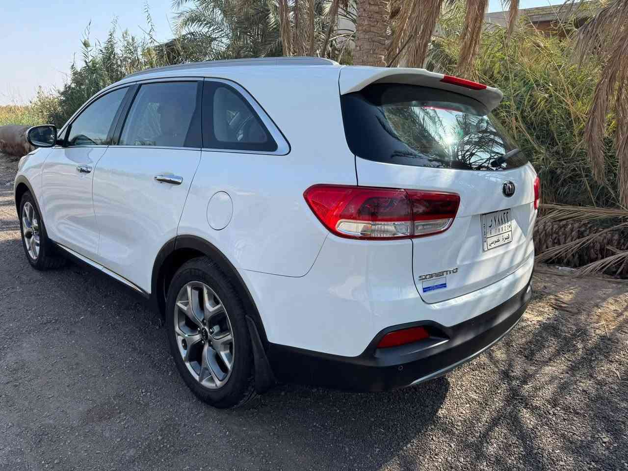 سلام عليكم ورحمه الله وبركاته سورنتو مديل 16رقم بصره بسمنه بيه شبر بارد وبعض الملاحضات سياره جديده وحلوه سعر 205وبيه مجال قليل. مكان بصره مدينه بني منصور رقم صاحب السياره ***********
