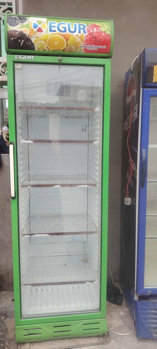 السلام عليكم 
برادات للبيع السعر 600 وبيه مجال


**إذا كنت صاحب هذا الإعلان وتريد حذفه لأي سبب، رجاءا أرسل رسالة إلى الدعم الفني**