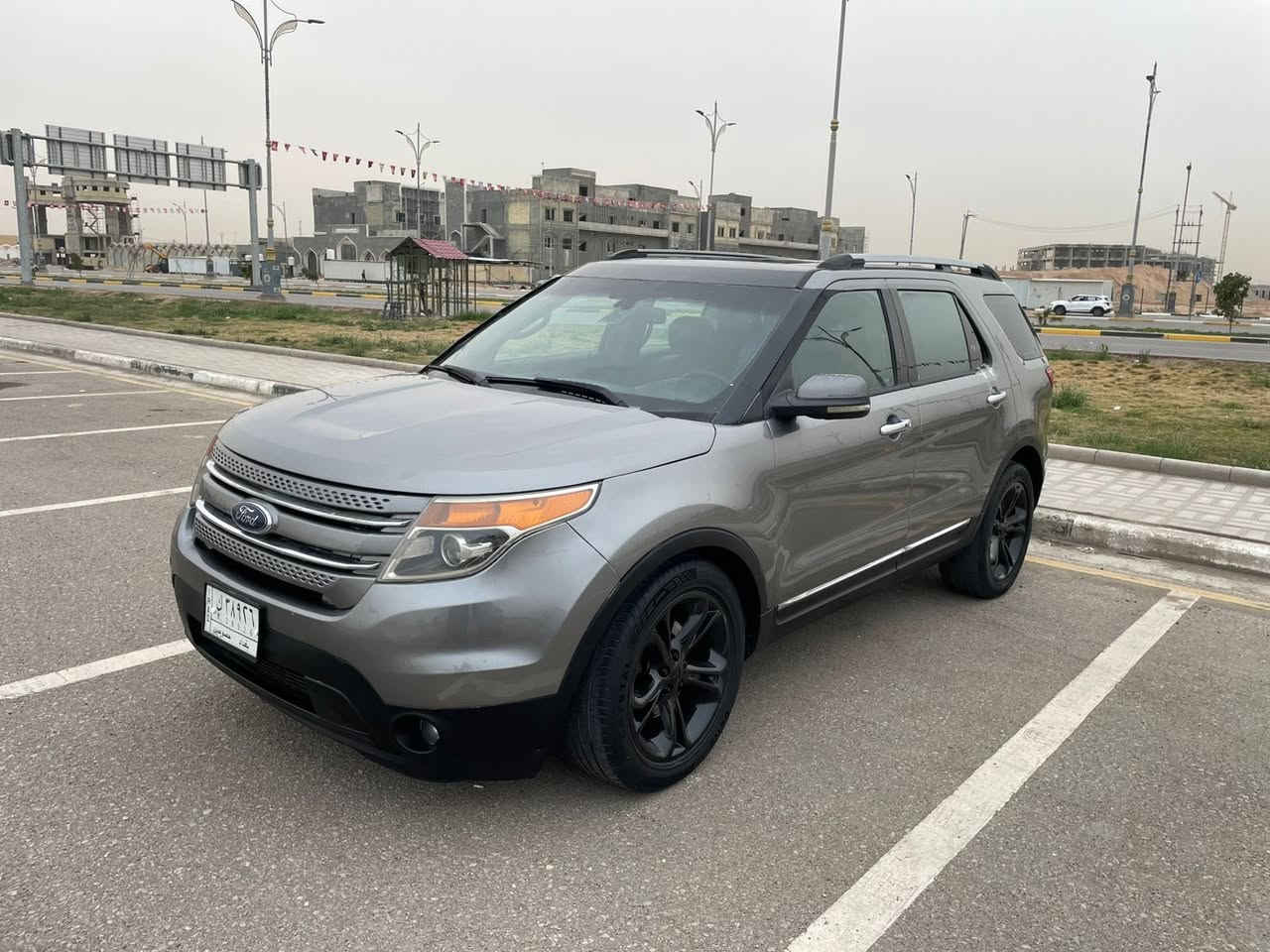 اسلام عليكم للبيع فورد اكس ابلور
موديل 2013
مواصفات لمتدد واحد على واحد صور الحادث مرفقه بلمنشور ماشيه 95 الف 
محرك 3500 /6V
7.راكب ــــــــــ 3 قطع تبريد 
داخل سياحي Vip  غنيه عن التعيرف بيها اهواي مواصفات 
السيارة جديده وجاهزة من كلشي محرك كير تخم تاير تبريد تدفئه ماببها اي نقص 
السعر /105
الاستفسار أكثر اتصل //***********
عنوان السياره كربلاء المقدسة اخون مكلف بنشر بيع فقط
