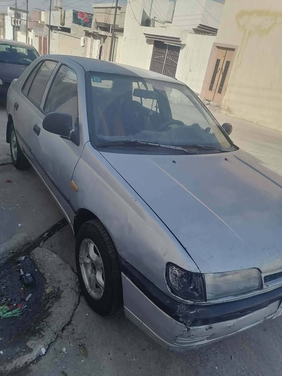 السلام عليكم
بيع مستعجل للبيع
نيسان صني
بسمي رقم انگليزي هزة لغاية الشهر 6/2026 سيارة گاعدة وحلوة  بدون صبغ بدون ضرر قوي بيهة تصليح دواير خياس فقط كهربائيات كلهة شغالة تايرات جدد صدر نص عمر  باتري جديد  كابريتا جديدة كير شرط محرك دخان من باردة من تحمة يگطع الفيتر يكول لاستيك ولف
 السعر 25 وبيهة شوية مجال ماكو هيج سعر مستعجل اريد ابيع 
***********
