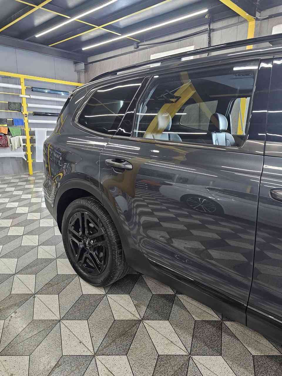 السلام عليكم
كيا تولورايت موديل 2024 EX الاين 

حادث موضح ب صور 

صبغ فقط بنيد بدون تبديل اي تبديل ما بيها السيارة بيها بارد قليل جدا بكصه الأمامية تقريبه شبر

بدون ارباك ارباكات سليمة 

ماشية 28 ميل مشي أمريكا 

السيارة رقم أربيل بس شركة تحويل او وكالة 

السعر 31000  $ وبيها مجال 

الأتصال *********** علي
