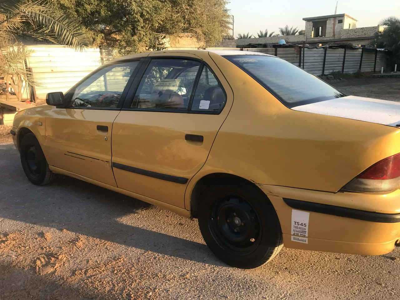 السلام عليكم سمند لبيع موديل ٢٠١١ رقم الماني نظافة ٩٠% محرك@ كير خير من الله  اريدة ٣٠ ورقة 
فقط عليهة 
هيئة ٢٠٠ الف مكاني الدورة ***********
