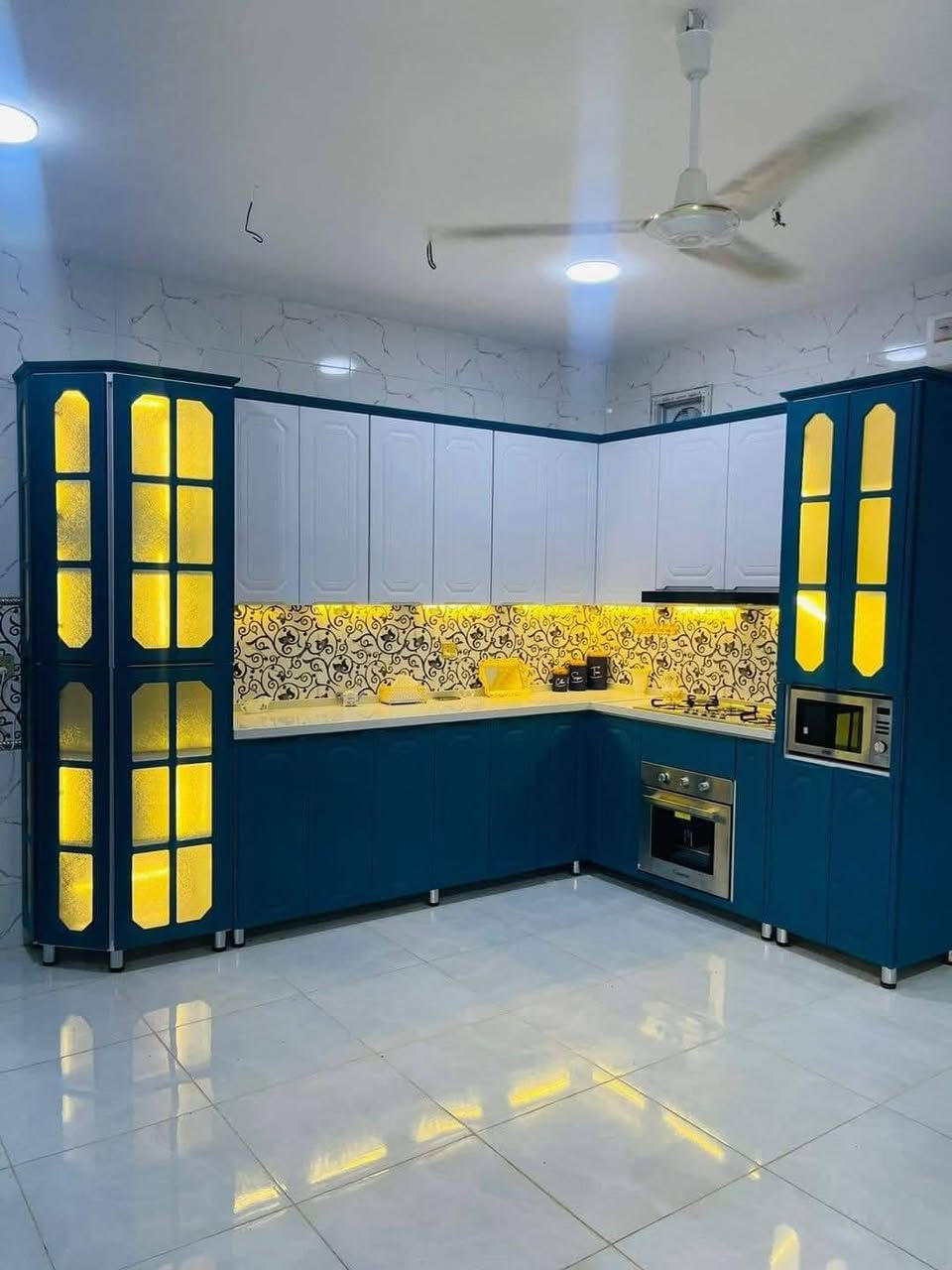 🔥 تخفيضات السنة الأقوى وصلت! 🔥
يسرّ مطابخ الابراهيمي  أن يعلن عن
✨ عروض وتخفيضات خاصة لهذه السنة ✨
على أجود أنواع المطابخ والديكورات العصرية.
✔️ مطابخ ألمنيوم
✔️ HDF وMDF
✔️ تصاميم حديثة وكلاسيك
✔️ تنفيذ دقيق وجودة عالية
✔️ أسعار مدروسة تناسب الجميع
📉 تخفيضات مميزة لفترة محدودة
لا تفوّت الفرصة وجدّد مطبخك بأفضل جودة وأفضل سعر 👌
📍 زورونا في المعرض فدك مطابخ مطابخ الابراهيمي أن يعلن عن
✨ عروض وتخفيضات خاصة لهذه السنة ✨
على أجود أنواع المطابخ والديكورات العصرية.
✔️ مطابخ ألمنيوم
✔️ HDF وMDF
✔️ تصاميم حديثة وكلاسيك
✔️ تنفيذ دقيق وجودة عالية
✔️ أسعار مدروسة تناسب الجميع
📉 تخفيضات مميزة لفترة محدودة
لا تفوّت الفرصة وجدّد مطبخك بأفضل جودة وأفضل سعر 👌
📍 زورونا في المعرض فدك مطابخ الابراهيمي 
📞 للاستفسار والحجز: [***********]
#مطابخ_الإبراهيمي… الجودة أولاً والثقة دائماً ✅
