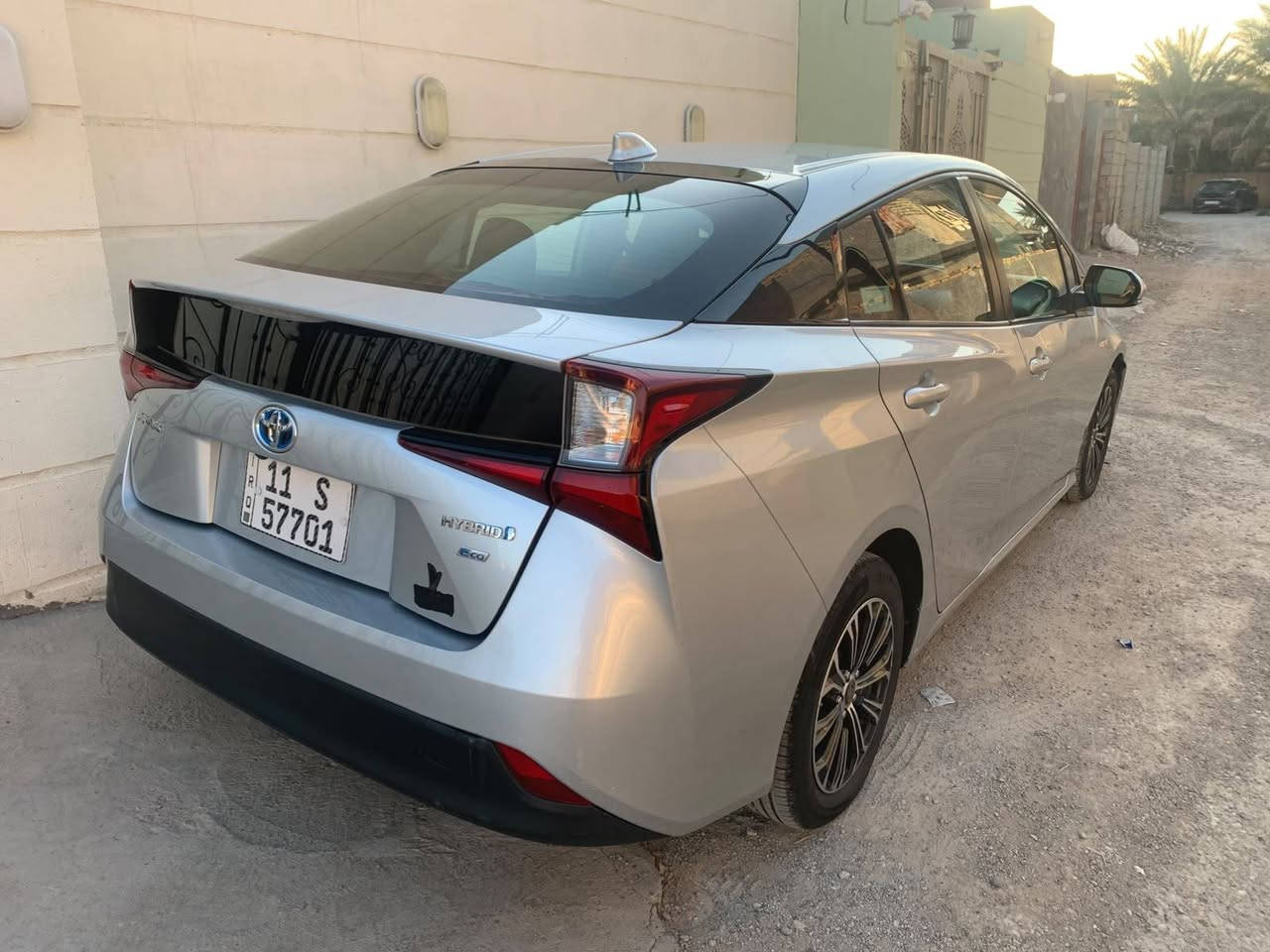 بريوس موديل هايبرد ٢١ رقم بغداد صور الضرر مرفق سرقه باب السائق وصبغ جاملغ وبنيد بدون دواخل مكان ديالئ بعقوبه سعر ١٣٥.....***********
