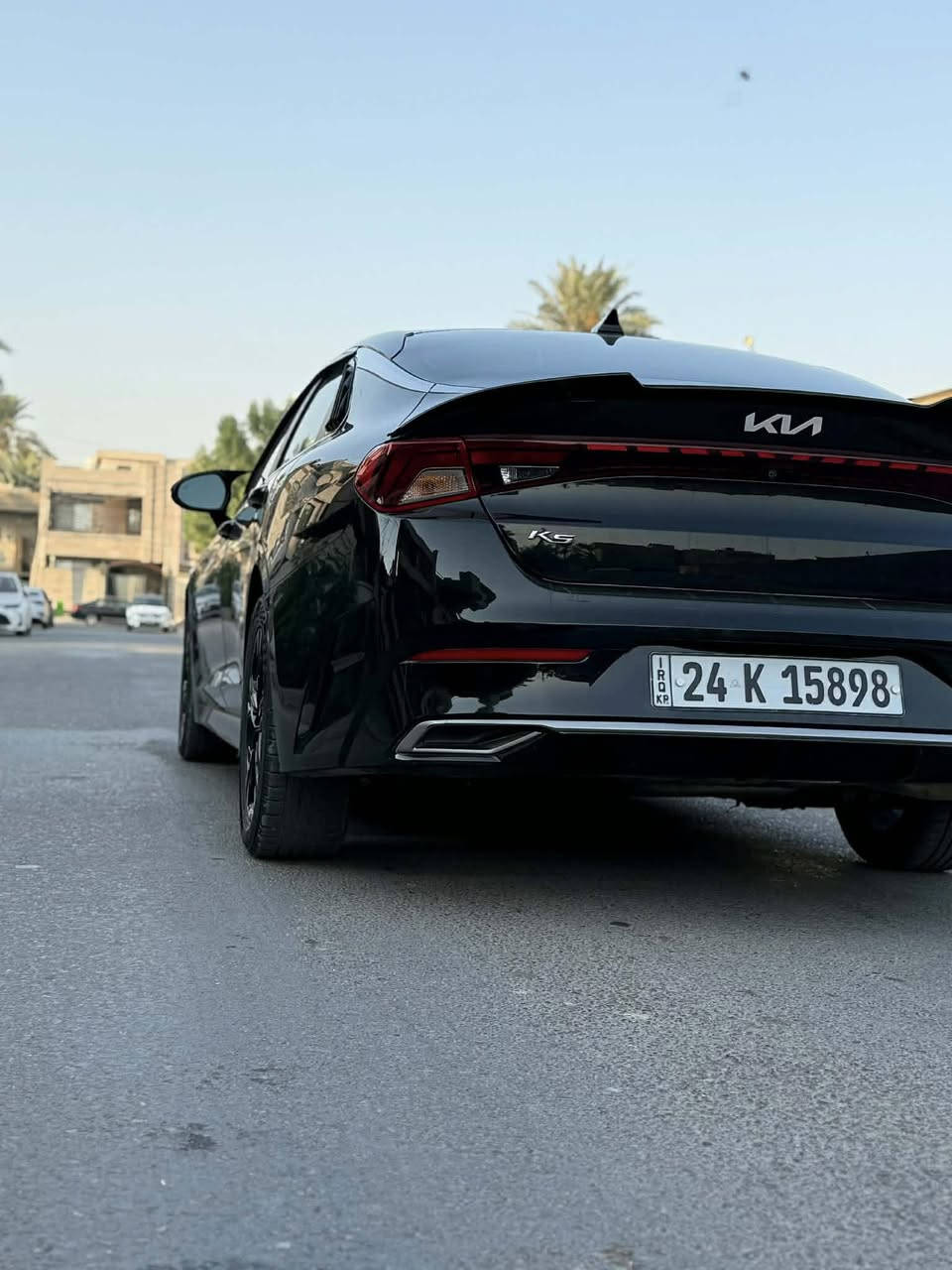 السلام عليكم👋
للبيع كي فايف ٢٠٢٢ 
مواصفات lxs
بصمه 
شاشه كار بلي
رادارات جانبيه
رادار امامي
اوتو هولد
ماشيه ٩٧٠٠٠
❌الحادث 
ربع بنيد ومصبوغ على كده وصور الحادث بالمنشور ايرباك ستيرن
سعر ١٥٥ وبيها مجال
عنوانها بغداد /الصليخ
***********
