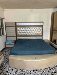 ميز تواليت • غرفة نوم • غرفة اخشاب • تسريحة