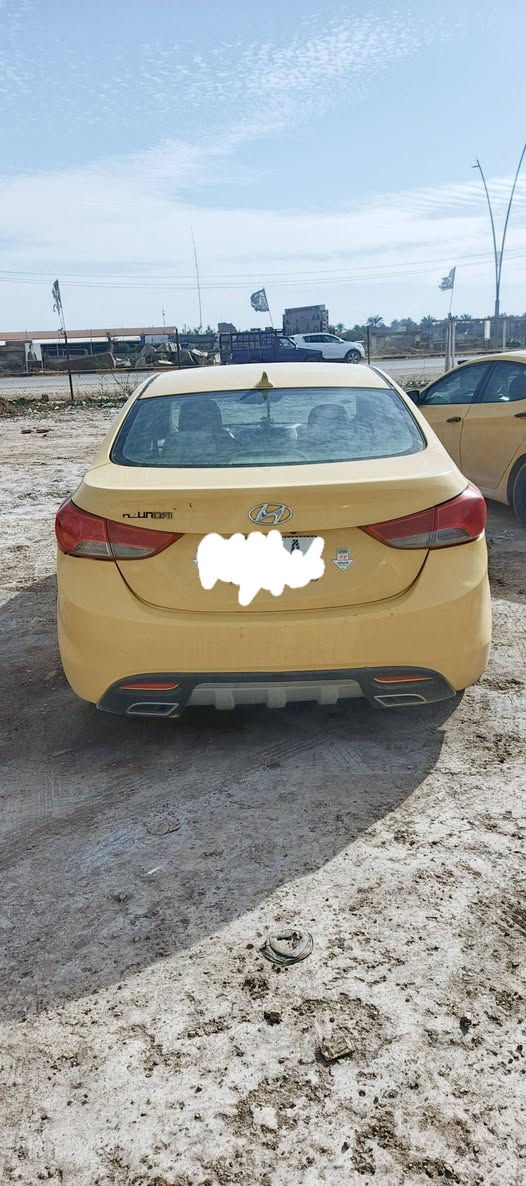 سلام عليكم سياره النترا امضلع موديل 2012 رقم انكليزي هزتها جديده رقم اديالى سياره خير من الله وارد امريكي حادثها بس بنيد خارجي محرك و كير مكفولات كله ليبل واحد منضومه تبريد جديده محرك دوش مصفره هيئه و اي غرامه عليها اني ادفعها زائد شاشه و كامره و تحكم استيرن بكان لسياره اديالى الخالص لسعر 100ورقه وبيها مجال حق جيتك و اي استفسار اتصل عله هاذ لرقم ***********
