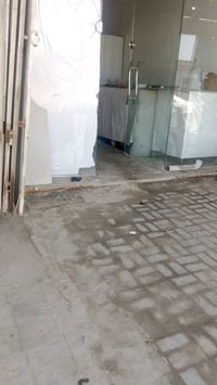 الله هم صلى عل محمد وال محمد   محل للايجار  كلش مناسب موقع سايدين حي ا...