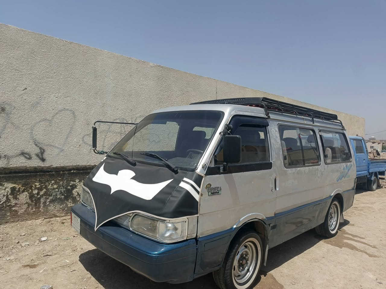 السلام عليكم سياره كيا للبيع مكينه حداديه جديدات كهربائياته كلها شغاله الثانويه 27 شواصيها كفاله سياره كفاره من صبغ السعر 35 وبيها مجال مكان بابل القاسم***********
