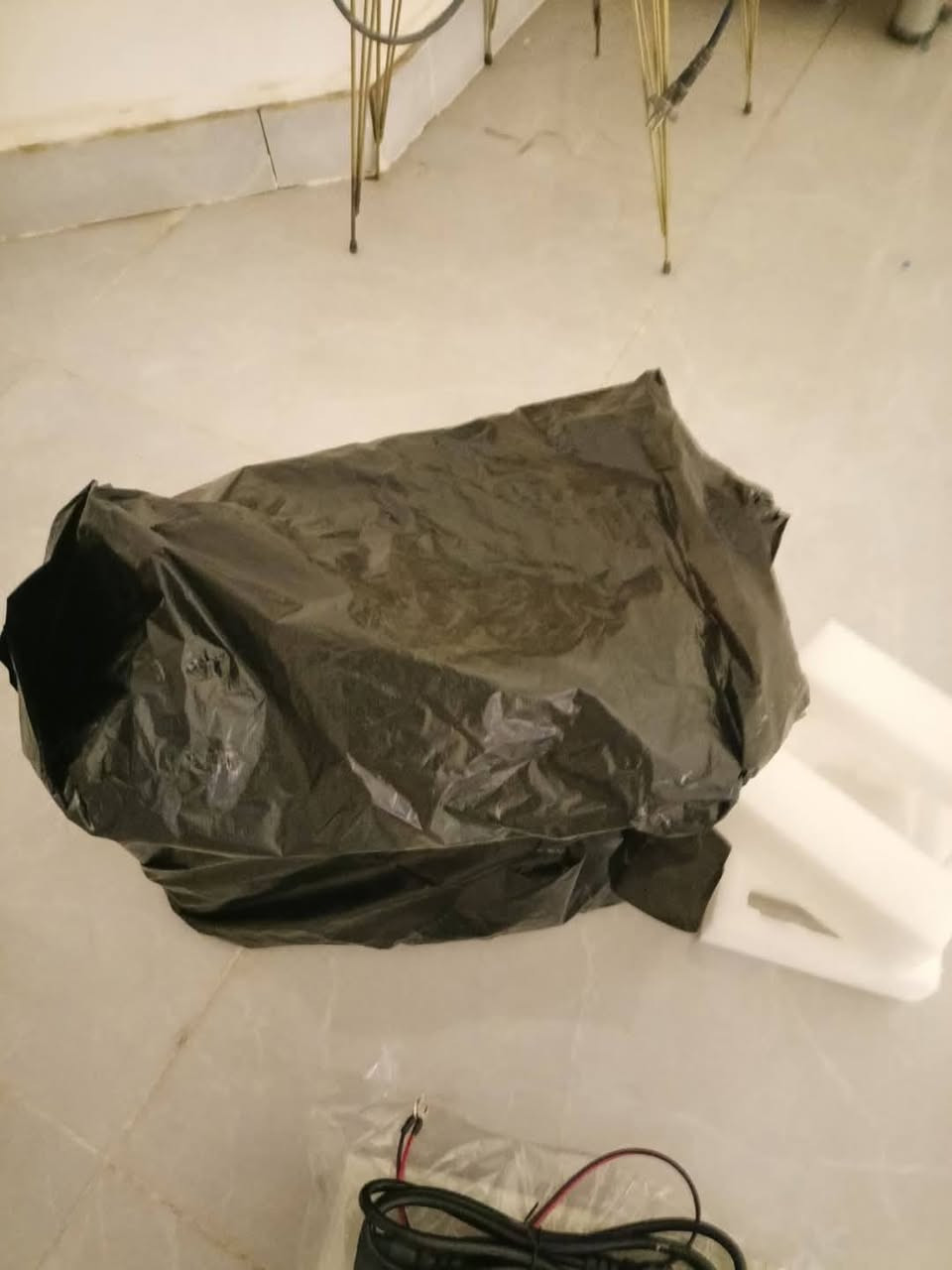 سلام عليكم مستعجل بيع سعره 75 الف من  بغداد البلديات
  رقم ***********
