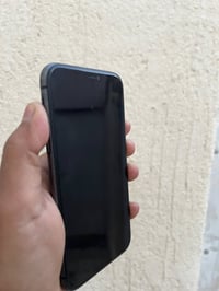 آيفون 11 • ٦٤ • بطارية ١٠٠