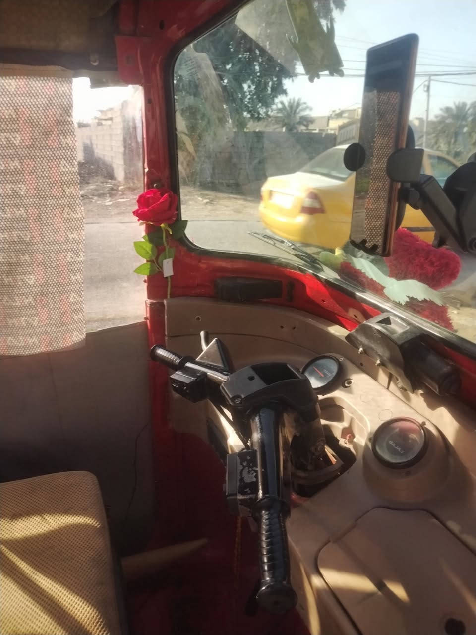 سلام عليكم اخوان تكتك باجاج المصطفى أوراق كاملة ١٨ تكتك كبل الشارع ماذب عليها ربع كلة جديد محرك الاتنقيض وتبخبير اخوان نظيفة احلئ من الصور كفالة من الخياس وكفالة المحرك الكهربائيات كلها شغالة سعر ٣٨٠٠ بيها مجال قليل حك جية اخوان مامتواجد على الفيس هذا الرقم إتصل ودلال عنوان بغداد الأوسمة والانواط ***********
