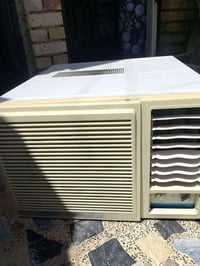 مكيف شغال للبيع سعر 250 بي مجال  مكان حي الرحمه الشماعيه رقم الهاتف 07...