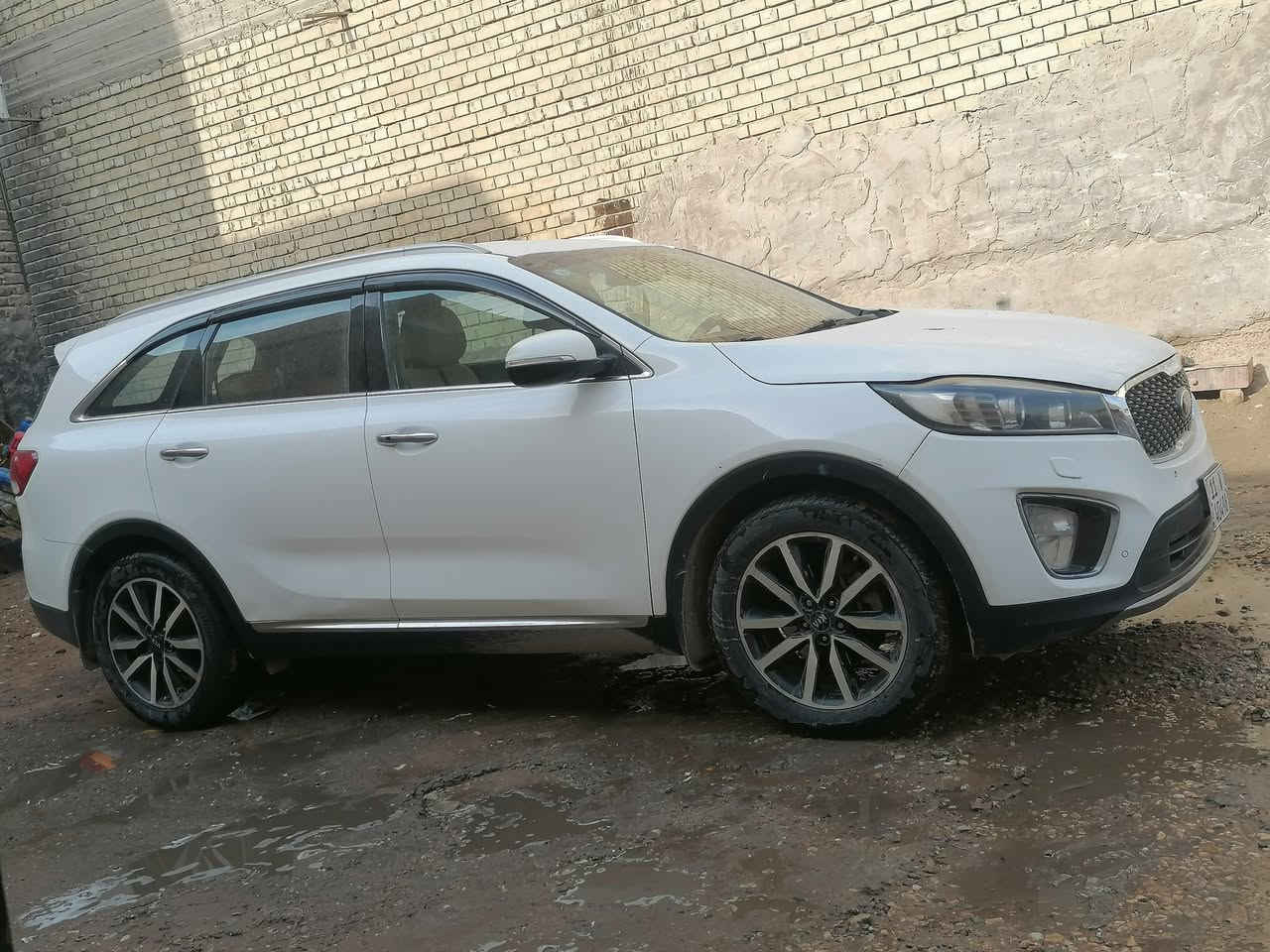 سورنتو للبيع موديل 2016 السونار مرفق مع الصور  محرك مفتوح كير مكفول حداديه نص عمر تخم تاير جديد صار 3 ايام من شديته رقم 📱.بغداد باسمي شخصيا مشروع وطني  السعر 210 وبيه مجال ،مكاني النجف الاشرف

 علمآ السياره مكفوله من التبديل فقط البارد الواضح بالسونار 
    للاستفسار ***********
