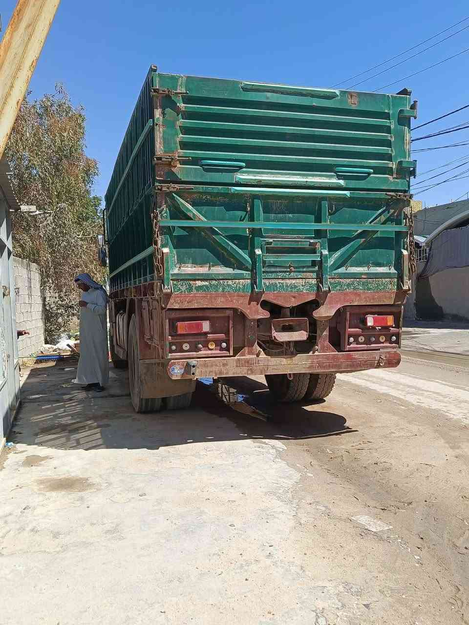 للبيع البي 75كير 130محرك 28تخم تاير رقم الماني شاصي مكفول مكان نجف مكلف بنشر ***********
