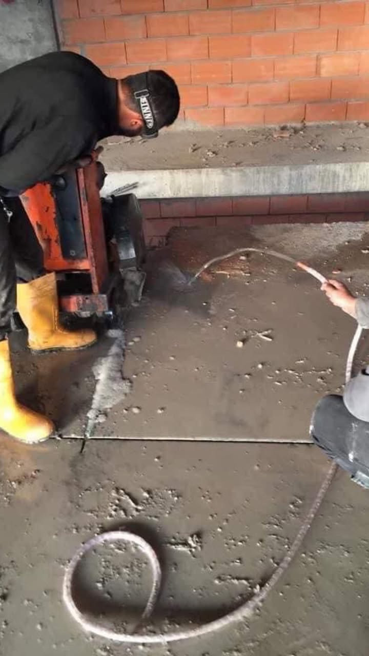 بسم الله الرحمن الرحيم
مكتب المصطفى لقطع الكونكريت وتفليش باحدث الاجهزه بدون اي اهتزاز كادر متميز ولتزام بل موعد وسعار مناسبه جدا ***********
