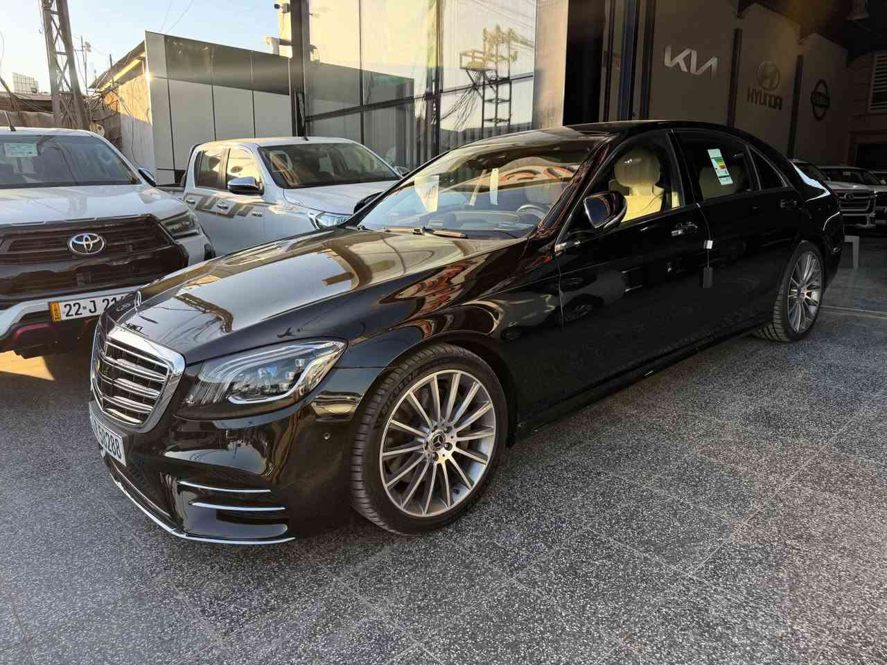 ⁨ مارسدس اس كلاس S560
الموديل 2020
ماشية ٦٧
خليجية 
مكفولة كفاله عامة مغلفة BBF
المواصفات ١/١
فرمتك ٤
كامرات ٣٦٠
لون الداخل اوفايت 
تايرات الشركة بيها
شاشات خلفية 
ابطكة جوة المايباخ يعني 
فول مواصفات 
استفسار ***********&***********⁩
