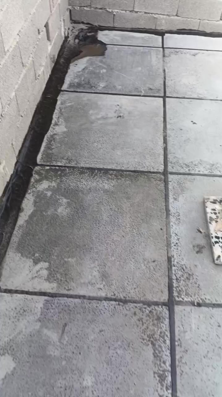 ***********بسم الله الرحمن الرحيم اللهم صلي على محمد وآل محمد عمل ماستك تطبيك تصعيد مواد درجة اولى إدامه للصطوح القديمة قلع اشتايكر قشط الماستك القديم إضافة ماستك جديد كرسته اوعمل عمل فقط عمل شامل للصطوح شغل درجة اولى اومال امعاتب خبرة السنين كادر متخصص للصطوح أسعار مناسبة اتصل اوتدلل *********** متوفر واتساب
