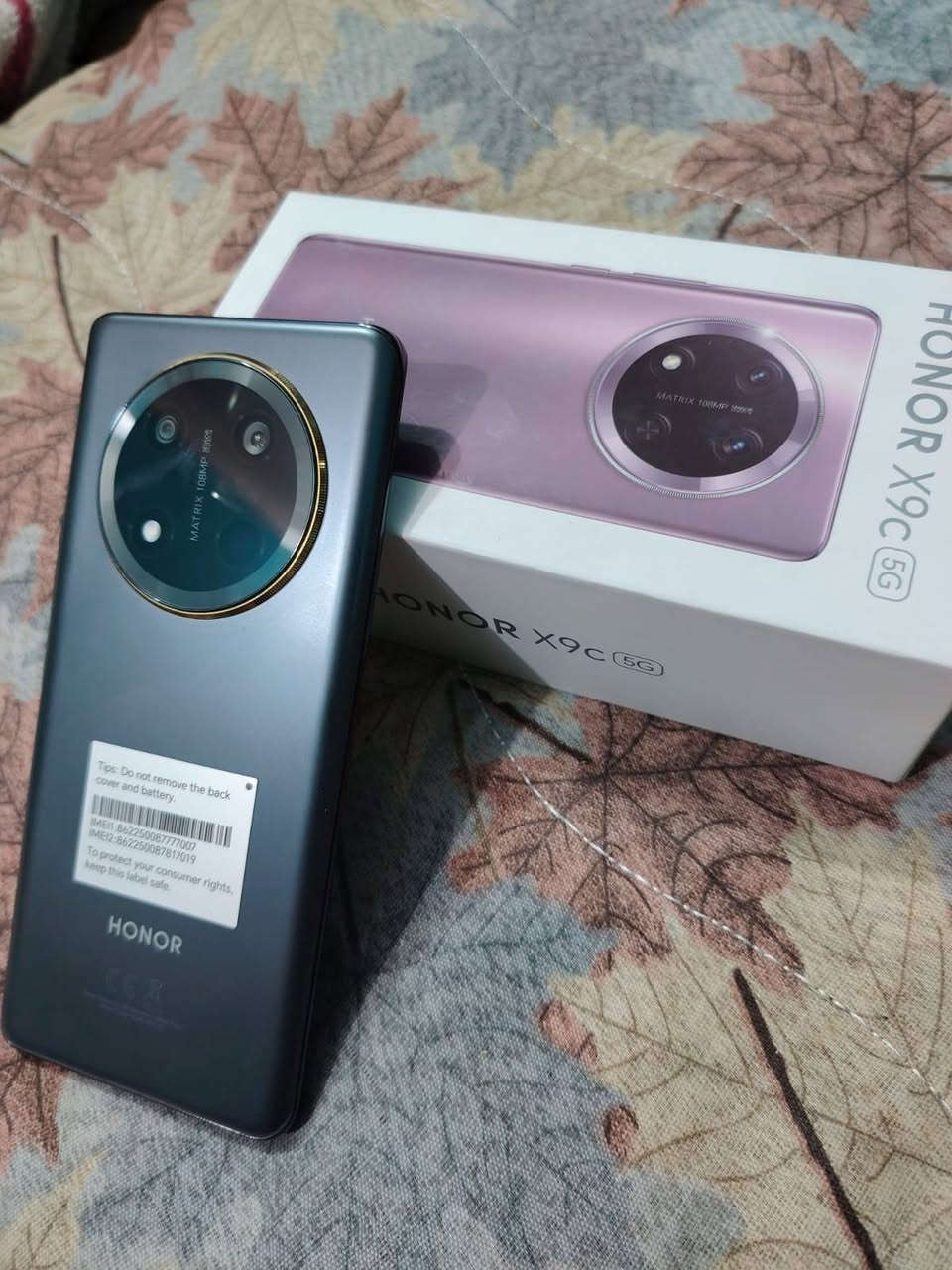 السلام عليكم هونر x9c ذاكرته 256 جديد استخدام قليل مع الملحقات السعر خاص وبيه مجال.


**إذا كنت صاحب هذا الإعلان وتريد حذفه لأي سبب، رجاءا أرسل رسالة إلى الدعم الفني**