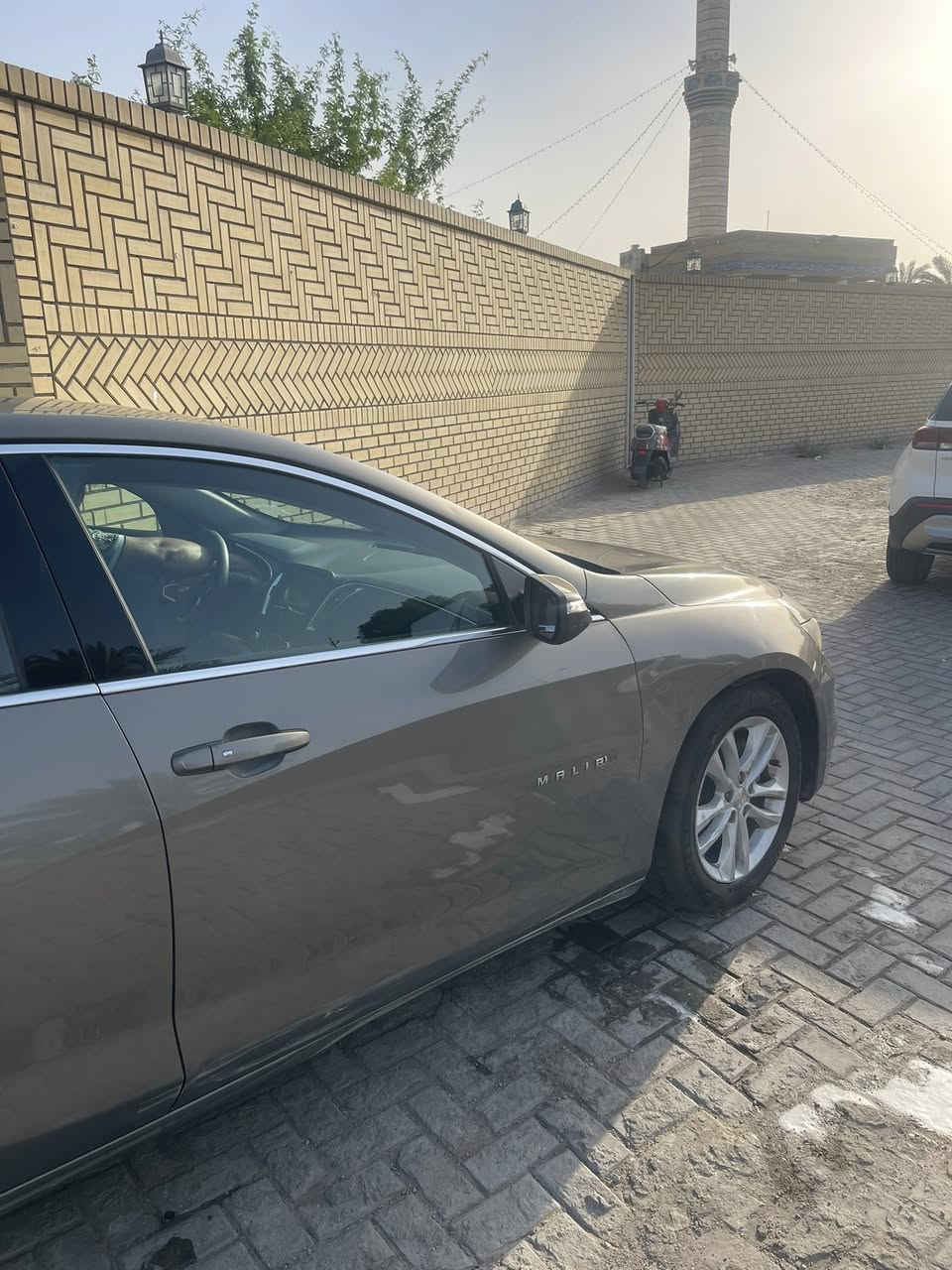 ماليبو 2018 LT
رقم بصره الجديد باسمي سياره داخله هزه
كير AT محرك 1500 تيربو 
سياره  كير محرك تبريد كله جاهز
بيها صبغ صفحه بامريكا بس رش من شركه
وحادثها بامريكا بس دعاميه
خمس بصمات وتشغيل عن بعد 
 مثبت سرعه وتحديد مسار 

 
السعر 90 وبيها مجال للشراي
رقمي *********** اتصل وتدلل
مكاني بصره جنينه
