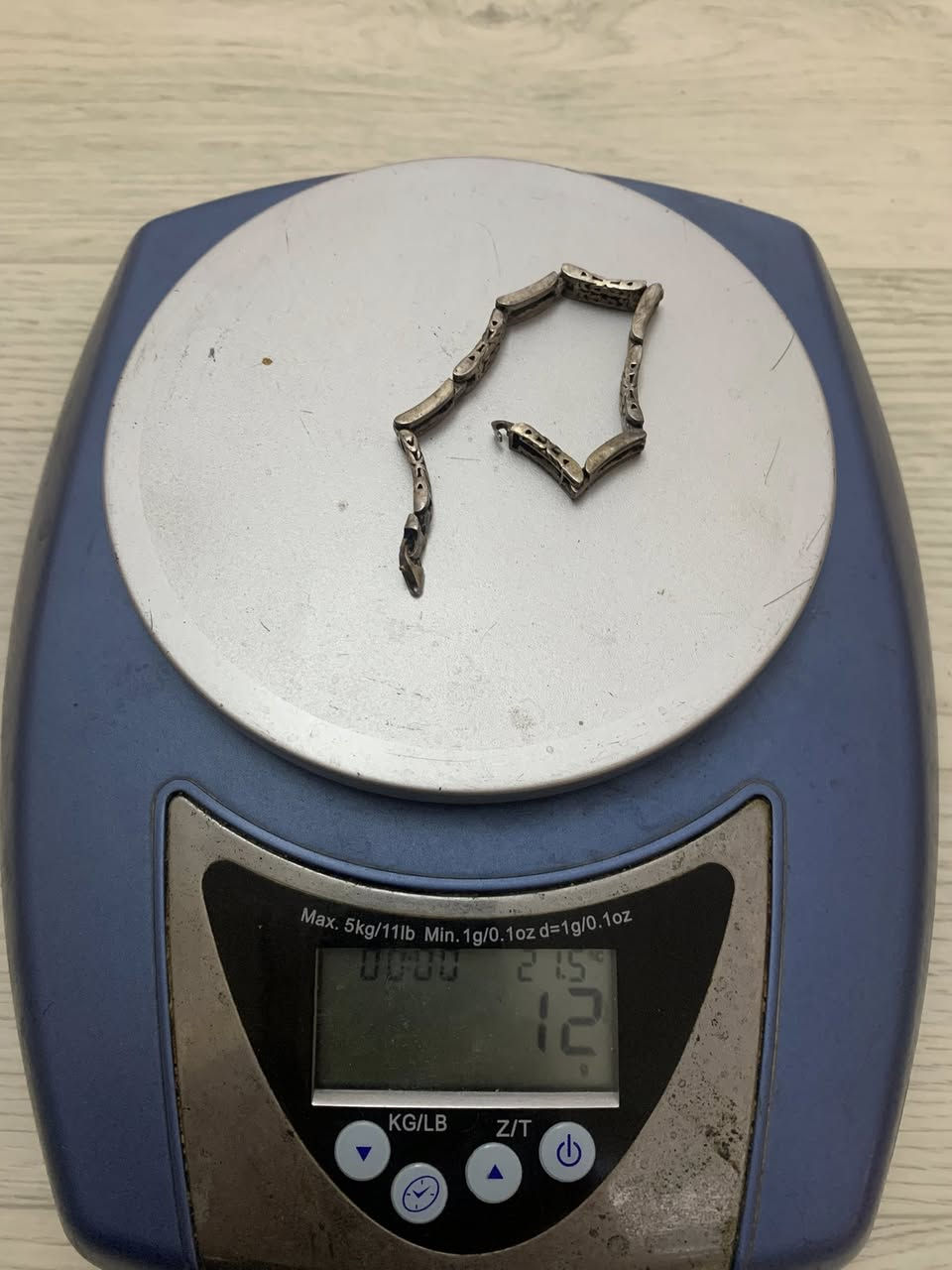 السلام عليكم فضة كسر21 غرام   الغرام على٣٥٠٠


**إذا كنت صاحب هذا الإعلان وتريد حذفه لأي سبب، رجاءا أرسل رسالة إلى الدعم الفني**