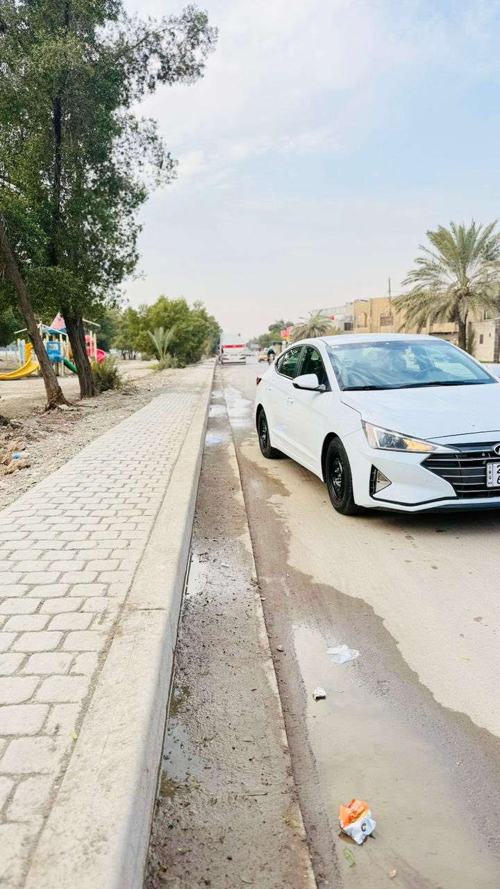 النتره موديل ١٩
وارد امريكي صور امريكا بالمنشور 
وبالعراق بيها صبغ جاملغ امامي اثر شخط 
بدون ايرباك لغد وشاصي كفاله 
مكينه ٢٠٠٠ دوش 
كير AT
ماشيه ٨٦ ميل 
مواصفات SE معروفه 
شاشه وكامره 
تحكمات ستيرن جهتين 
رادار امامي توقف ذاتي 
تحديد مسار 
مانع انزلاق 
تبريد بيانو مناخين منفصل 
شاشه متخصصه بنضام الاعطال 
مود درايف ثلاث انضمه قياده 
السياره جديده وكلشي مناقصاها 
صدر تايرات باتري كله جديد ع ايدي مال جناي 
رقم شمالي الجديد ب اسمي تحويل وكاله حاضر 
السعر مناسب ١٢٣ ومجال قليل جدا 
مكاني بغداد ***********
