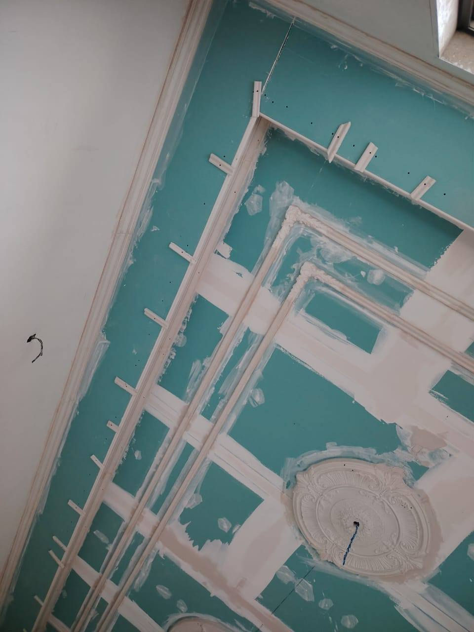 محمود السلامي لكافه الاعمال الفنيه للديكور
مستعد اسلم العمل الكافه مهندسين صلاح الدين🔥 
اهلا وسهلا بكم زبائننا الكرام . 
(لسنا الوحيدين لاكننا الافضل ))((***********)))
