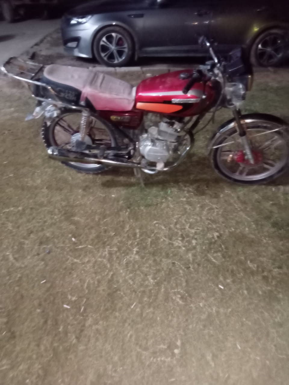 سلام عليكم دراجه للبيع موديل 21 دراجه مل جناي يريده اشويه ترتيبات محرك خير من الله السعر 375 وبيه مجال حك الجيه مكاني ديالى الخالص هبهب وهذا رقمي ***********
