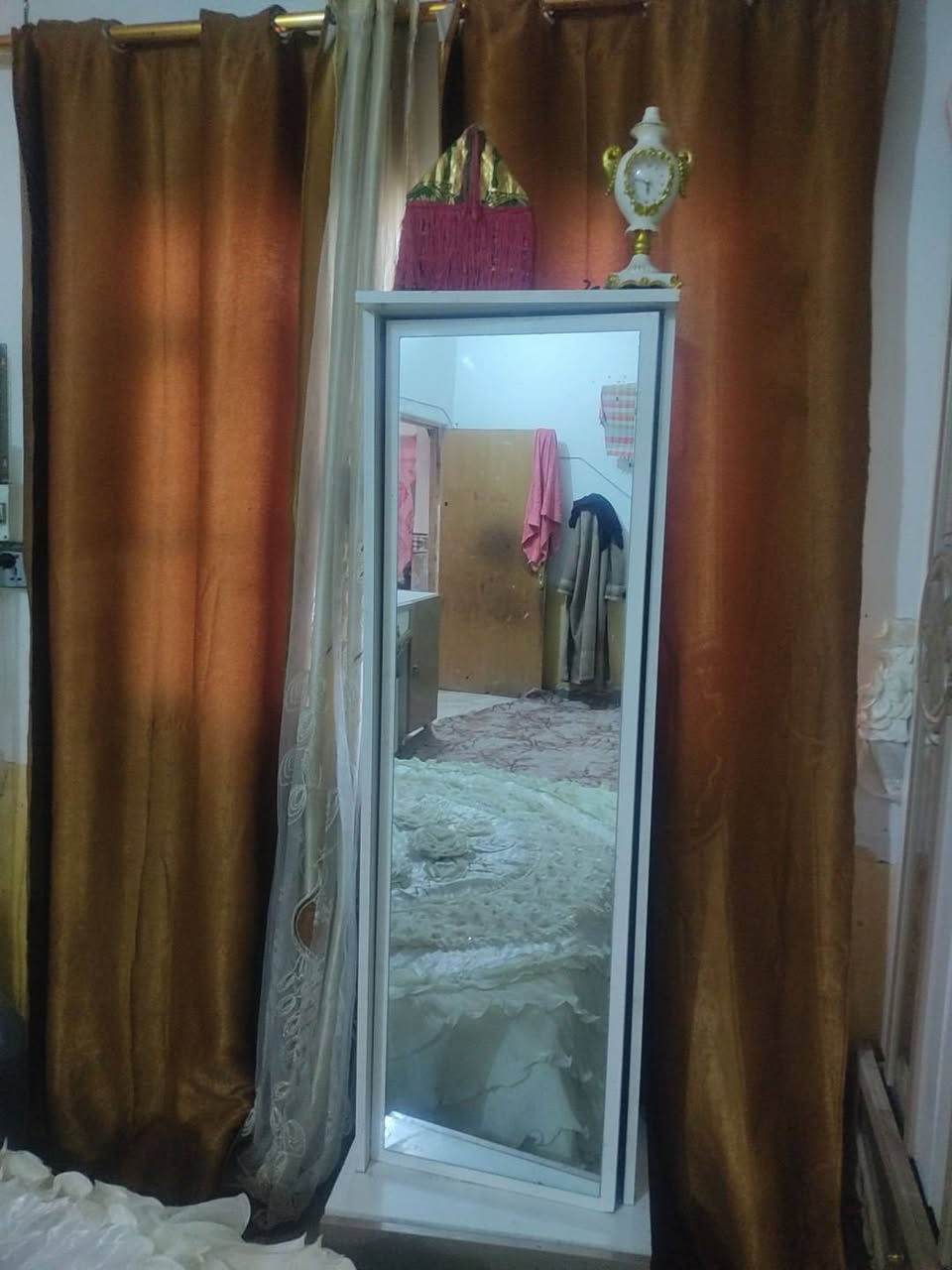 غرفه تركي 8 قطع مديل حديث ملكي صبغ حراري اقماش وتر بروف سكك هايدروليك خشب ثقيل سعر 800 وبيه مجال  مكاني شاميه  *********** تلفوني
