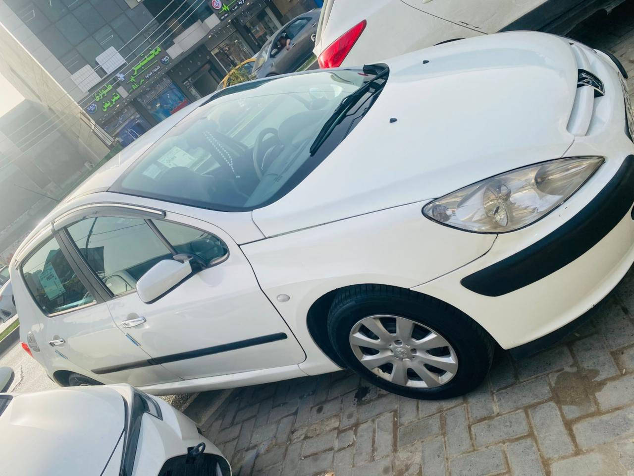 السلام عليكم
للبيع بيجو فرنسي 307 موديل 2005 كير  ومحرك لووك حداديه امامي خلفي جديده تبريد ثلج صبغ حزام جماليه بدون قطره معجون بدون حادث  السياره كلهه بلاديه مملعوب بيهه كهربائيات بلاد مابيهه اي نقص مكاني بغداد الشعب سبع قصور 

السعر  57 تحياتي للجميع ***********
