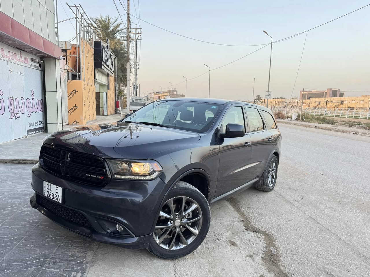 السلام عليكم 
للبيع دورنكو 2015
3600  v6
فوول مواصفات فقط فتحة مابيها
ماشية 100 m
غير حادثها مكفولة حتى من البارد 
بدون ايرباك
رقمها بغداد بأسمي 
سنوية وهزة جديدة
سعرها 185 ومناسبة السيارة وجديدة حيل 
مكانها بالحلة
***********
