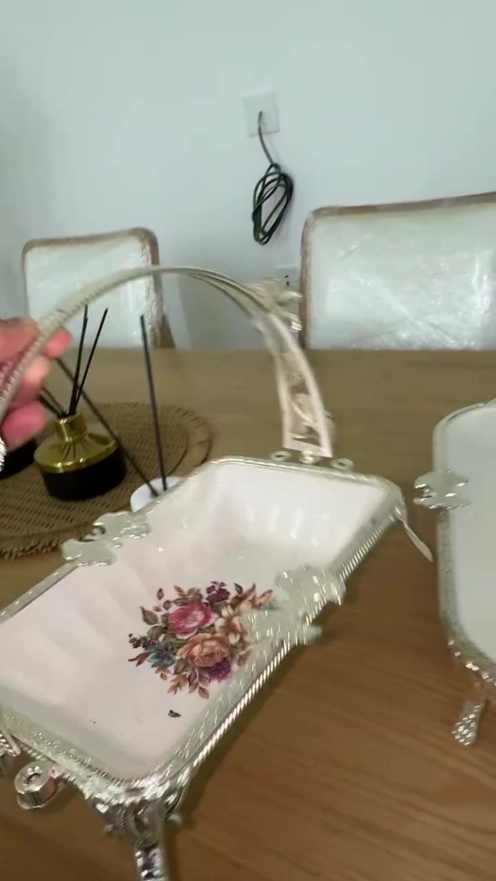 سڵاو هاوریان  ئەم سیتی نوقوڵ و شیرینیەم هەیە بۆ فرۆشتن زۆر تازەیە و بەکارم نەهیناوە  ئەیفرۆشم  بەنرخیکی زۆر هەرزان


**إذا كنت صاحب هذا الإعلان وتريد حذفه لأي سبب، رجاءا أرسل رسالة إلى الدعم الفني**