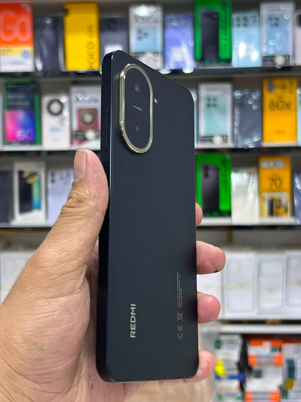📱 Realme A5

✨ المواصفات:
🔹 الذاكرة الداخلية: 128GB
🔹 الذاكرة العشوائية (RAM): 6GB
🔹 الكاميرا الخلفية: 50MP + عدسة مساعدة
🔹 الكاميرا الأمامية: 8MP
🔹 البطارية: 6000mAh
🔹 الشحن السريع: 45W
🔹 نظام التشغيل: Android 15 مع واجهة Realme UI
🔹 بصمة الإصبع: جانبية مدمجة مع زر التشغيل
🔹 مقاومة الماء والغبار: IP65
🔹 الجهاز بحالة ممتازة، نظيف وجاهز للاستخدام.

💥 السعر: 125 ألف دينار فقط

✅ متوفر الآن لدى علاء للهاتف النقال

♻️ كما نشتري جميع الهواتف المستعملة بأفضل الأسعار مع تقييم فوري ودفع نقدًا

💳 يتوفر لدينا التقسيط لحاملي:
✔️ ماستر كارد الرافدين
✔️ ماستر كارد الرشيد 

📍 العنوان:
واسط – الزبيدية – الفلكة، مقابل منفذ أروك
علاء للهاتف النقال

📞 للاستفسار أو الحجز أو مراسلتنا عبر واتساب:

📲 ***********
📲 ***********
