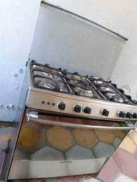 طباخ دنكا 175مستعمل  5عيون مع فرن اسفله  رقم 07710039048