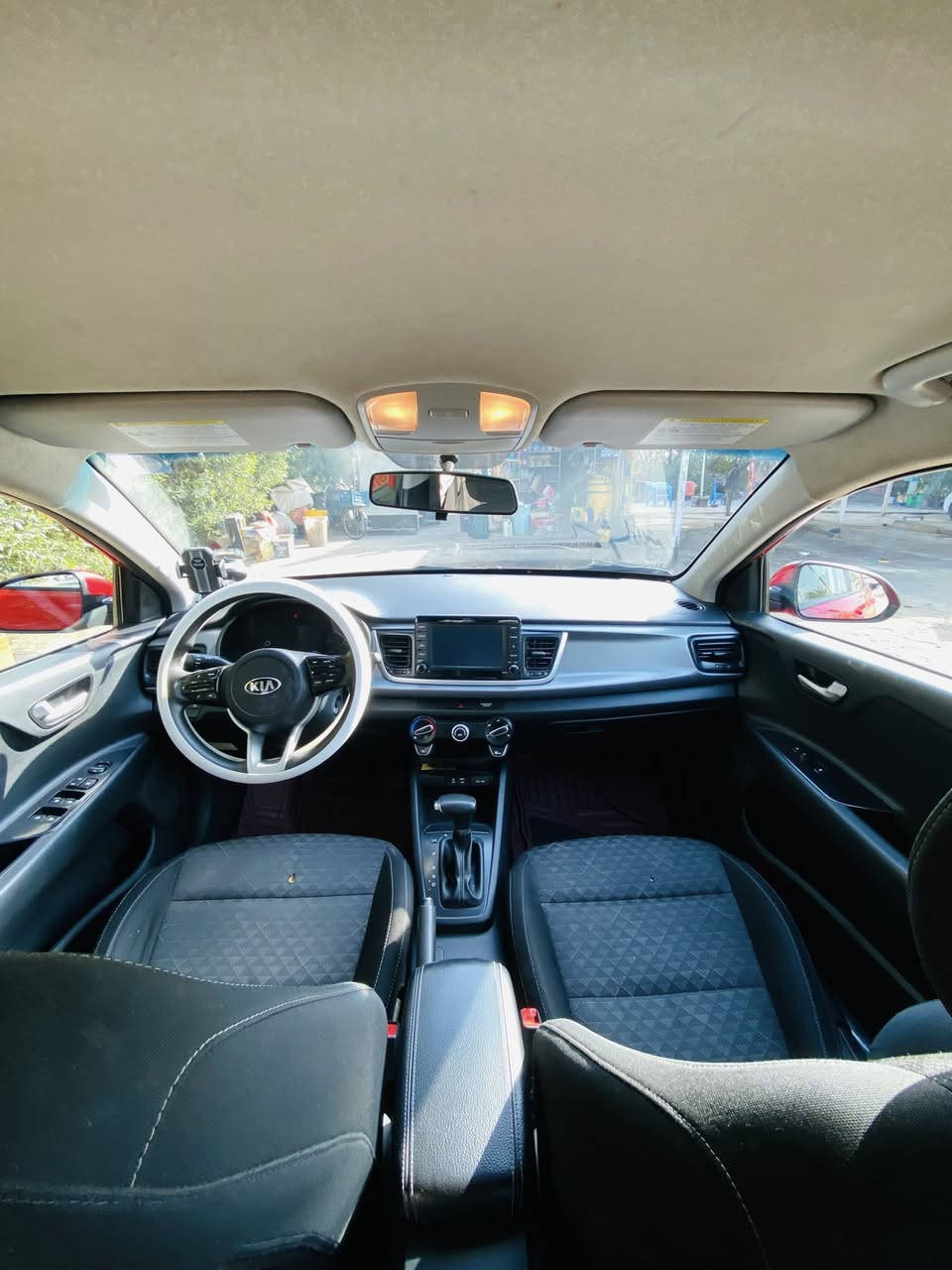 للبيع
كيا ريو 2020 وارد أمريكي

رقم بغداد حره بسمي مداور ثاني يوم 

الضرر  جاملغ وبنيد تبديل

محرك1600 دوش دبل نوزل السياره  جاهزه 

السعر 118$وبيه مجال 

التواصل واتساب***********
