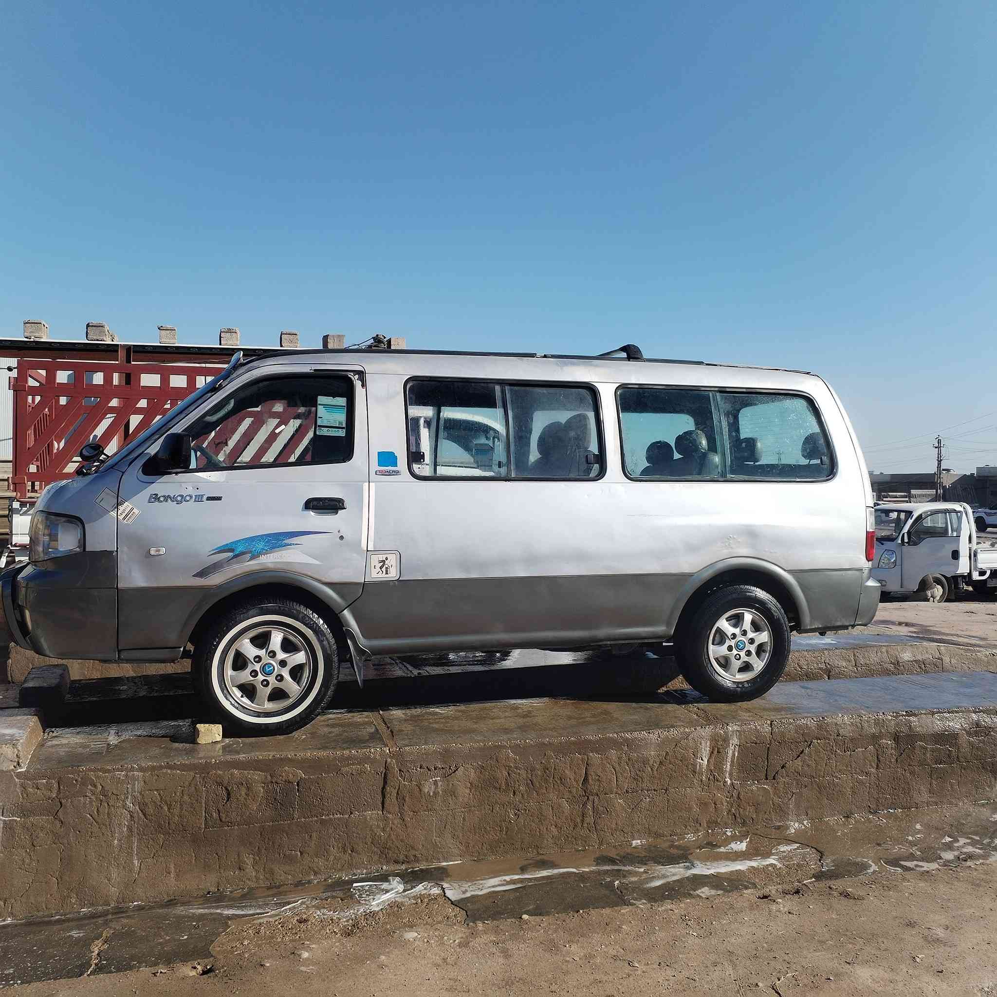 كليه منغولي البيع مودي 2005 رقم بغداد مصفره هيه وغرامات عنوان السياره بغداد السعر 115
***********
