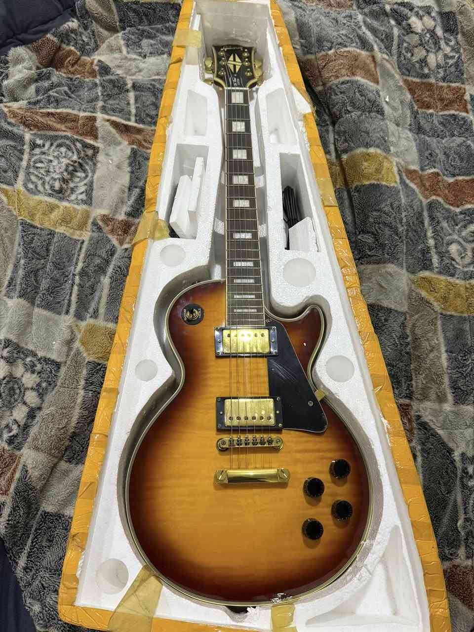 السلام وعليكم شلعة بهذا الشكل اخوتي كيتار +بيانو + نك مايك+ سماعات  كيتار قطعه اصليه U.S.A الي متهم يراسلني وحيا الله


**إذا كنت صاحب هذا الإعلان وتريد حذفه لأي سبب، رجاءا أرسل رسالة إلى الدعم الفني**