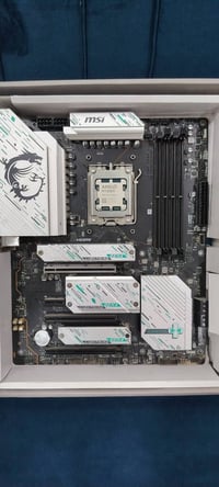 R5-9600x • مذربورد X670E • DDR5