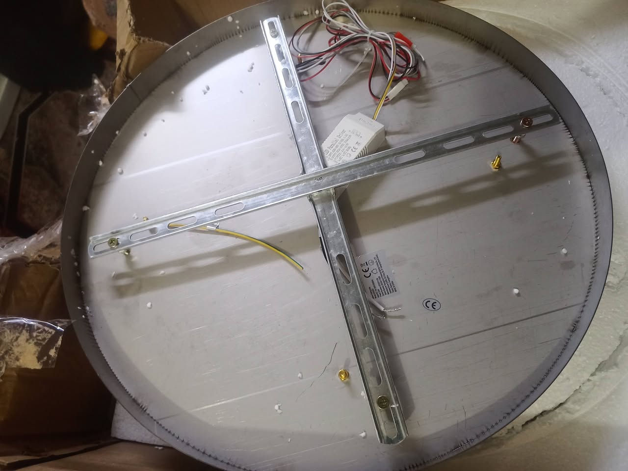 ثريه بهذا الجمال مرايه  واضائه  ذهبي   مع كرستال 3جياس
قياس 45 cm
خلي سعر وبلعافيه


**إذا كنت صاحب هذا الإعلان وتريد حذفه لأي سبب، رجاءا أرسل رسالة إلى الدعم الفني**