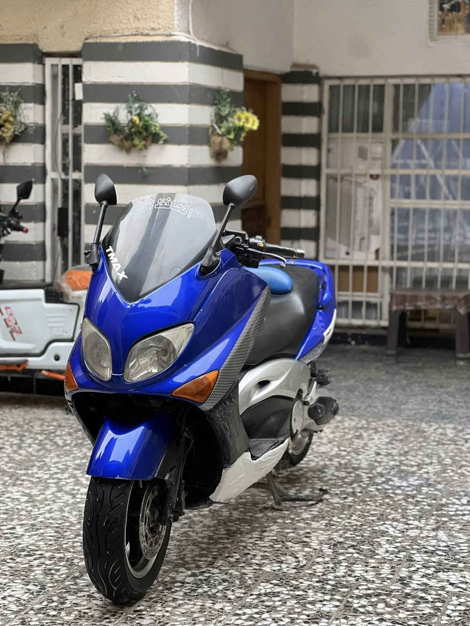 السلام عليكم تيماكس نوزل 2008 مكفوله كفاله عامه مكينه برغي ممفتوح بيه نضام سكيروتي   ماشيه 34  سعر 20 ورقه *********** بغداد حي البنوك
