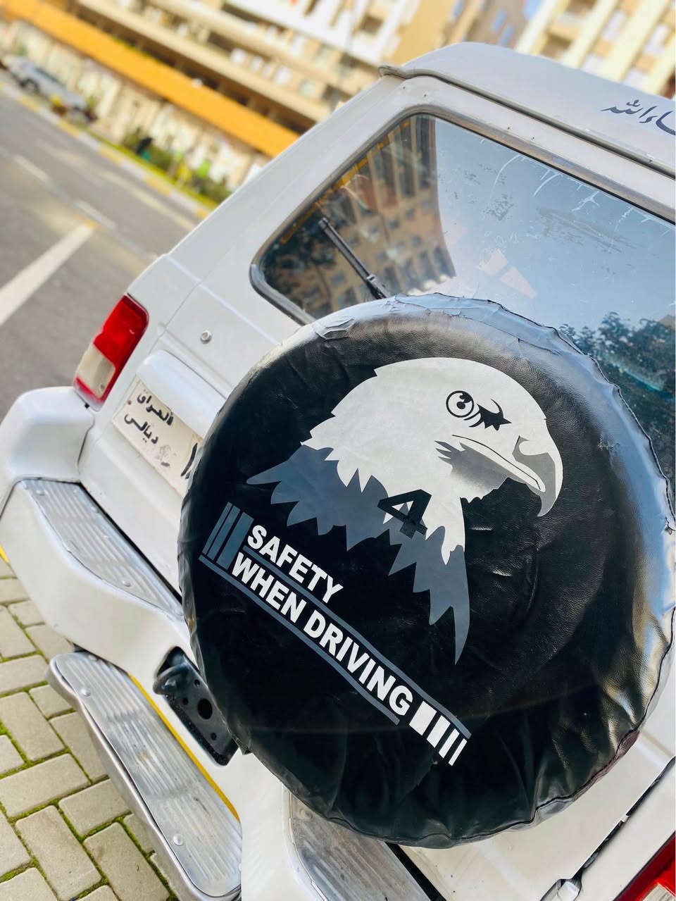 بەناوی خـوای گـەورە                     نرخ 29$مـەجاێکی کەم
گــالـۆبـەر مــاشــالڵە نـــمــونە لە جـوانی وپــاکی❤
گـــێــڕو مــە کــینـه زۆر پـــاک بەشەرت🧿 بـــــەخـــاخ
مـــۆدیل 2001 بــەس ماشالڵەی ئــەوێ نـمونەیە
ئــاڕمـی پــلاسـتـیـک سلێمانی 👌ئـاڕم ئـەولـیـات بەشەرت
 💙دەبـــڵ عەکسل بەشەرت 4‌×4 قورس و سوک💙
ەمــــاشــالڵە زۆر بـــەقــوتە🍁 تــەەقەوڕەقەی نی
هەیکەلی نــمــوونە ناوی زۆر جوان
پـــێش ودوای کــەپس سـەقف وشــانی وەک بــیــلاد🧿
بـــەرگــەدرگــاو نــاوی زۆر جـوان هــەیکەلی نمــونـە💚
کــارەبــایی گـشــت گــیـانی مـــەزبــوتە قـفڵ مەرکەزی
ســـێ ڕیــز کــوشن  تەبرید مەرکەزی  ئاوێنە کارەبا
لایــت  فــڵچە  ئـیشارەت  پــاوەر چــوارجام کارەبا
کوشن وگاعی تازە بــرێک بزمــار👌 مــەکینە بــەخــاخ
جــامـی دواوەی هــیتـەر ..قـفڵ مـــەرکــەزی  ئـاوێنە کارەبا
بـــلـوتـوز AUX CD. زۆر بــێ مـــەســرەفە
***********     *********** السليمانية, العراق
