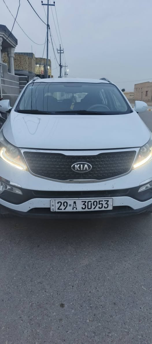 السلام عليكم سبورتج خليجي 2016 رقم واسط نگليزي مكفولة كفلة عامة من كل شي جاهزة عل اخير بسمي تخم تاير جديد سيارة حلوة جديدة السعر 180بيها مجال  مكان كوت واسط مركز المدينة
***********
‏‪***********‬‏
