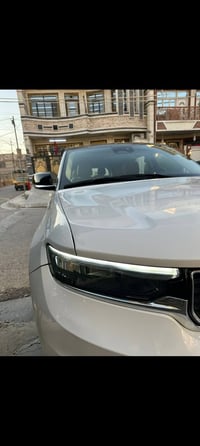 سيارة جيب كراند شيروكي مديل ٢١فئة المتد مواصفات رادار أمامي رادار خلفي...