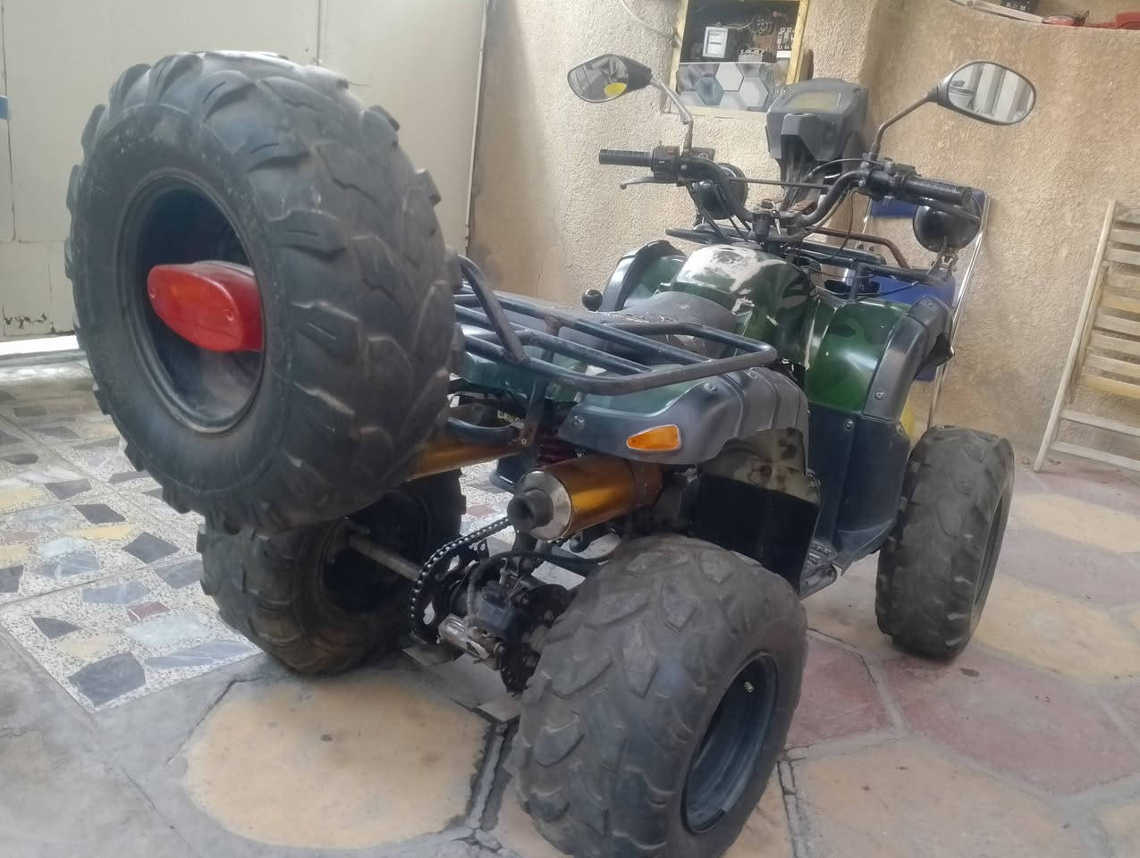 دراجه رباعيه السعر(700)وبيها مجال
CC  125
كير ومكينه وكهربائيات كلها نضيفه وجاهزه
مكان  حي الجهاد
رقم  ***********
